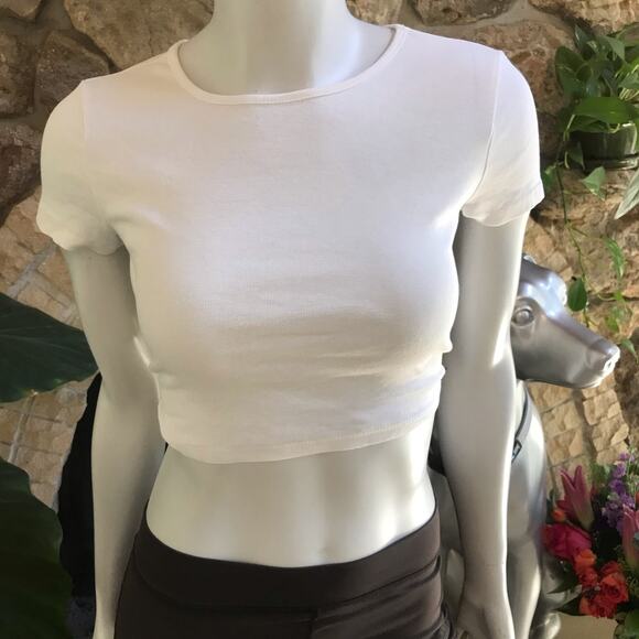 H & M Divided White Short Sleeve Crop Top with Tie Back Women's Size Small - Picture 2 of 6